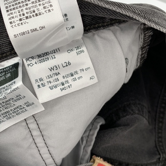 Levis 501 Original cropped jeans black straight leg gray button fly women new 31 - Picture 9 of 9